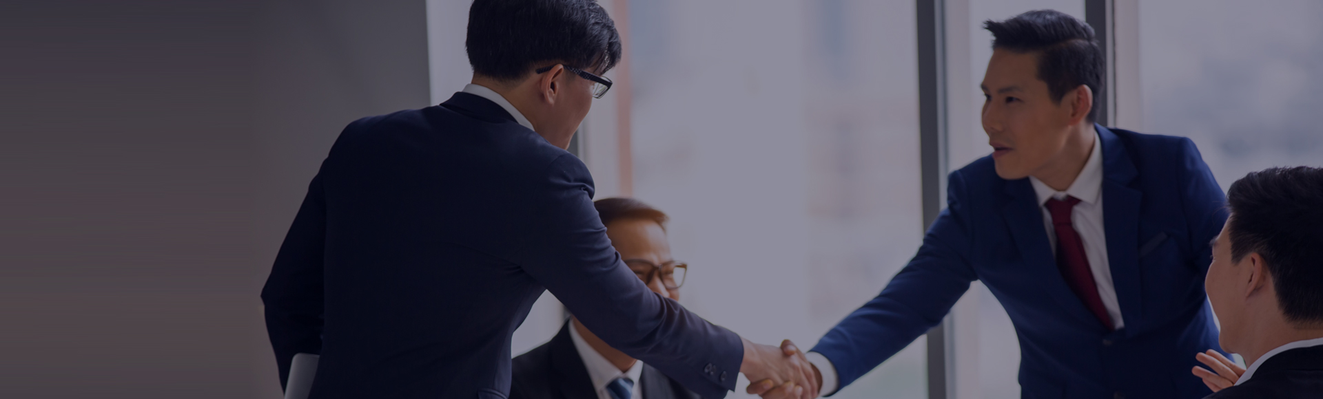 我們胸懷鴻鵠之志
希望以開(kāi)放融合的心態(tài)，和你一起預(yù)見(jiàn)未來(lái)！